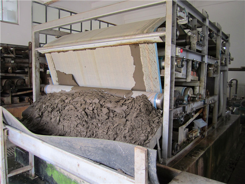 Advantages comparison between screw sludge dehydrator and belt filter press