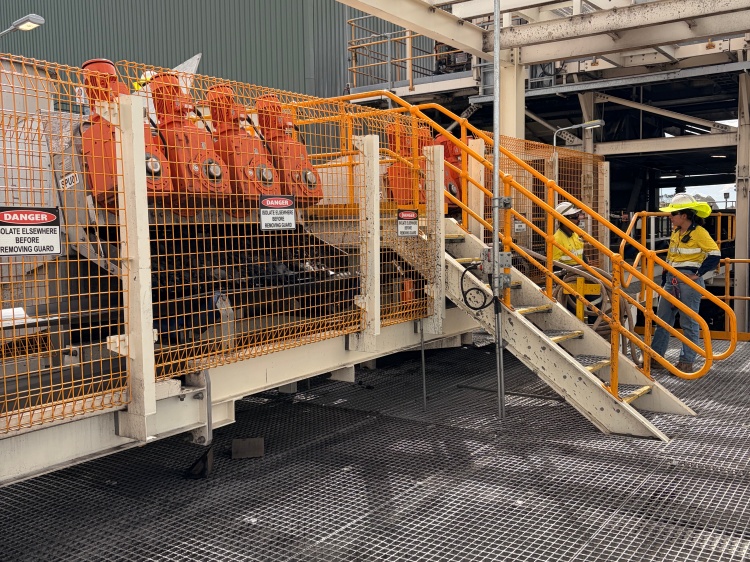 Debugging of Australian sludge dewatering equipment