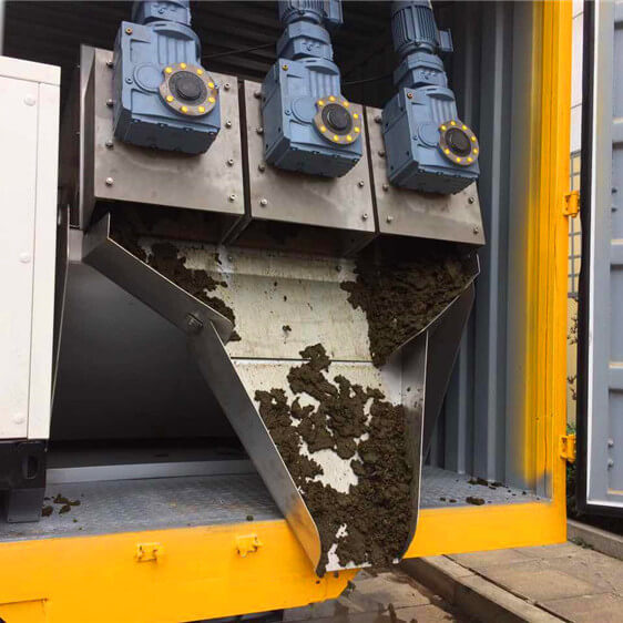 Application of screw press in water